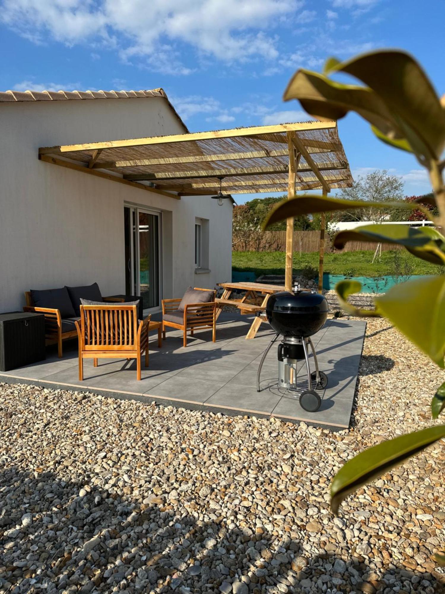 Maison Au Calme Pres Des Plages Poiroux Bagian luar foto